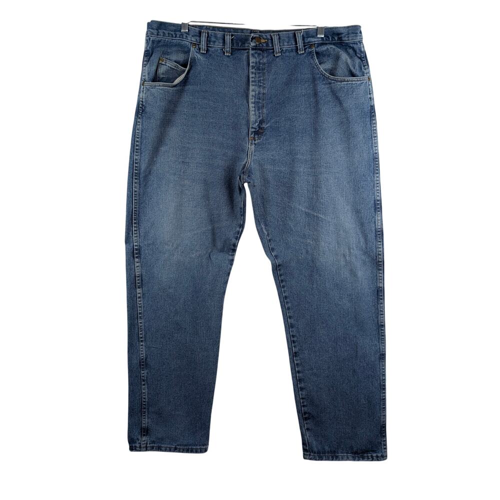 Wrangler Rugged Wear Mens 42x30 Medium Wash Work Straight Leg Denim Jeans